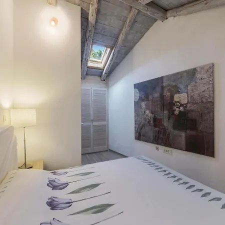 Three-bedroom Holiday In *